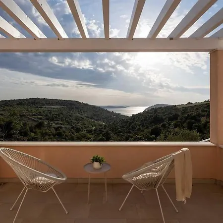 Allegra Villa *