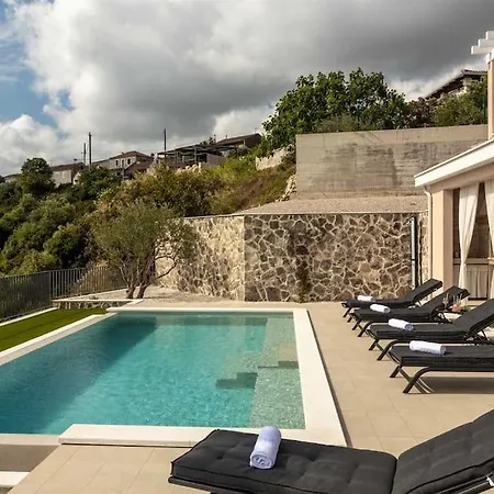 Allegra Villa *